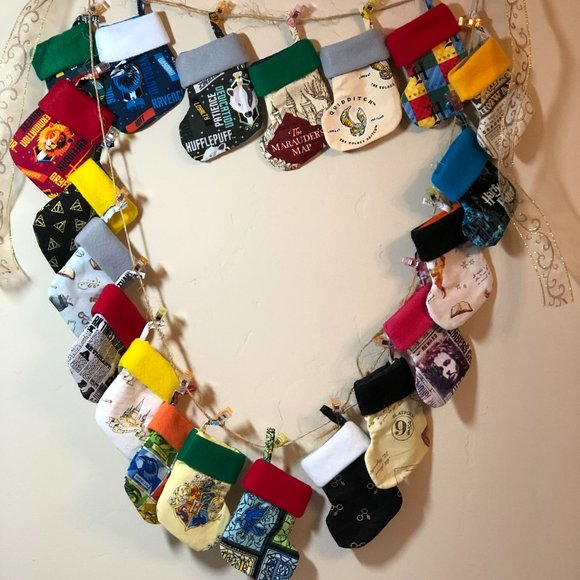 pick 4 Gift Card Money Socks sleeve Harry Potter Star Wars Disney Ornament - Picture 1 of 16